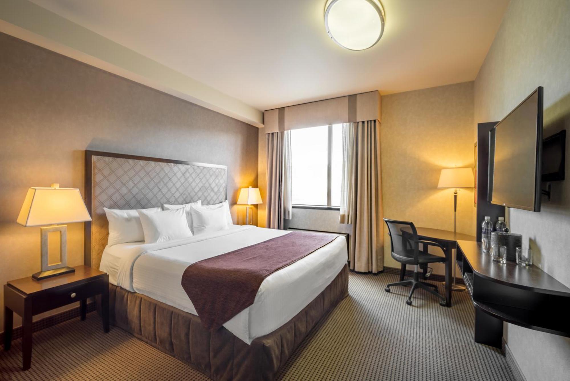 Acclaim Hotel By Clique Calgary Exterior photo