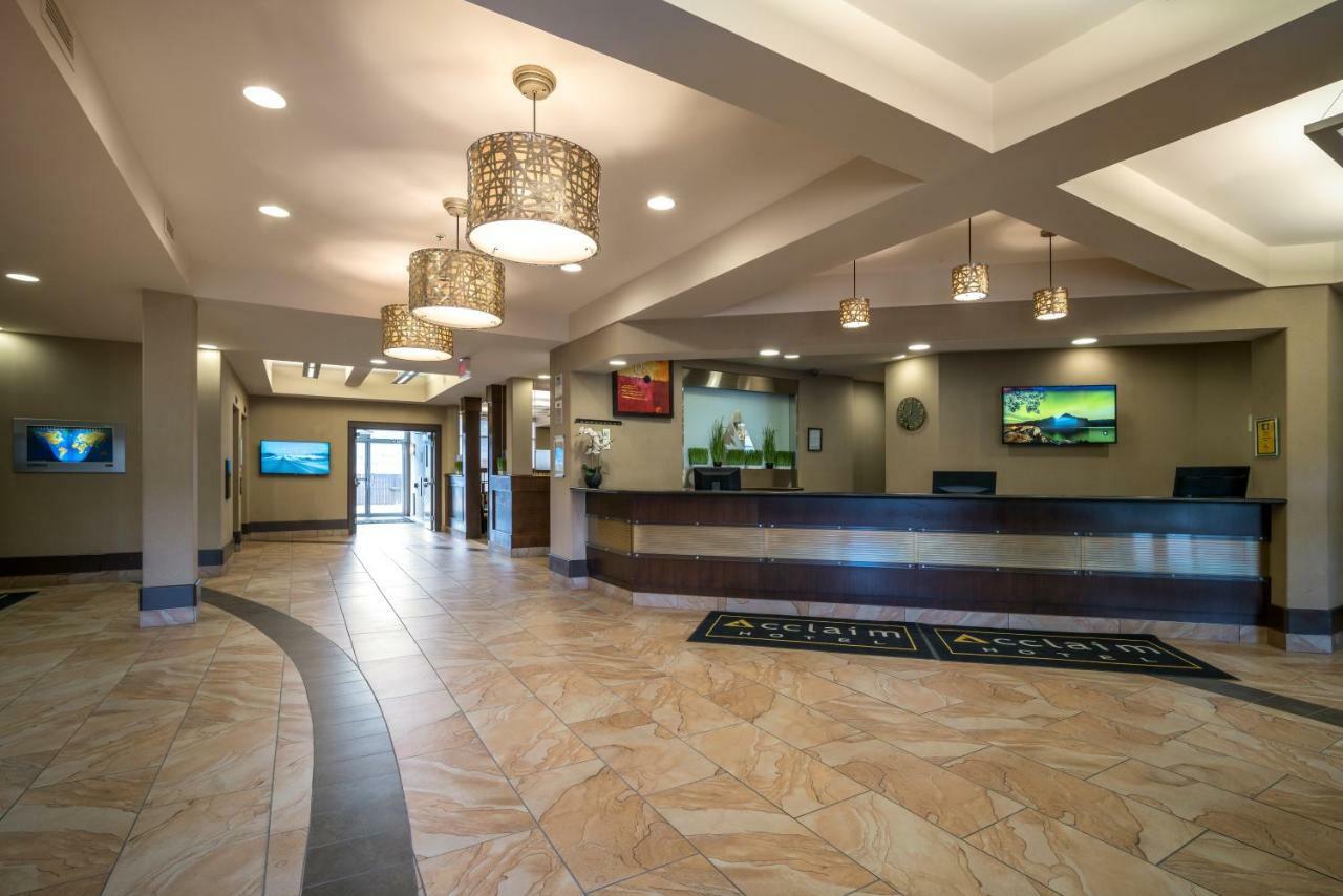 Acclaim Hotel By Clique Calgary Exterior photo